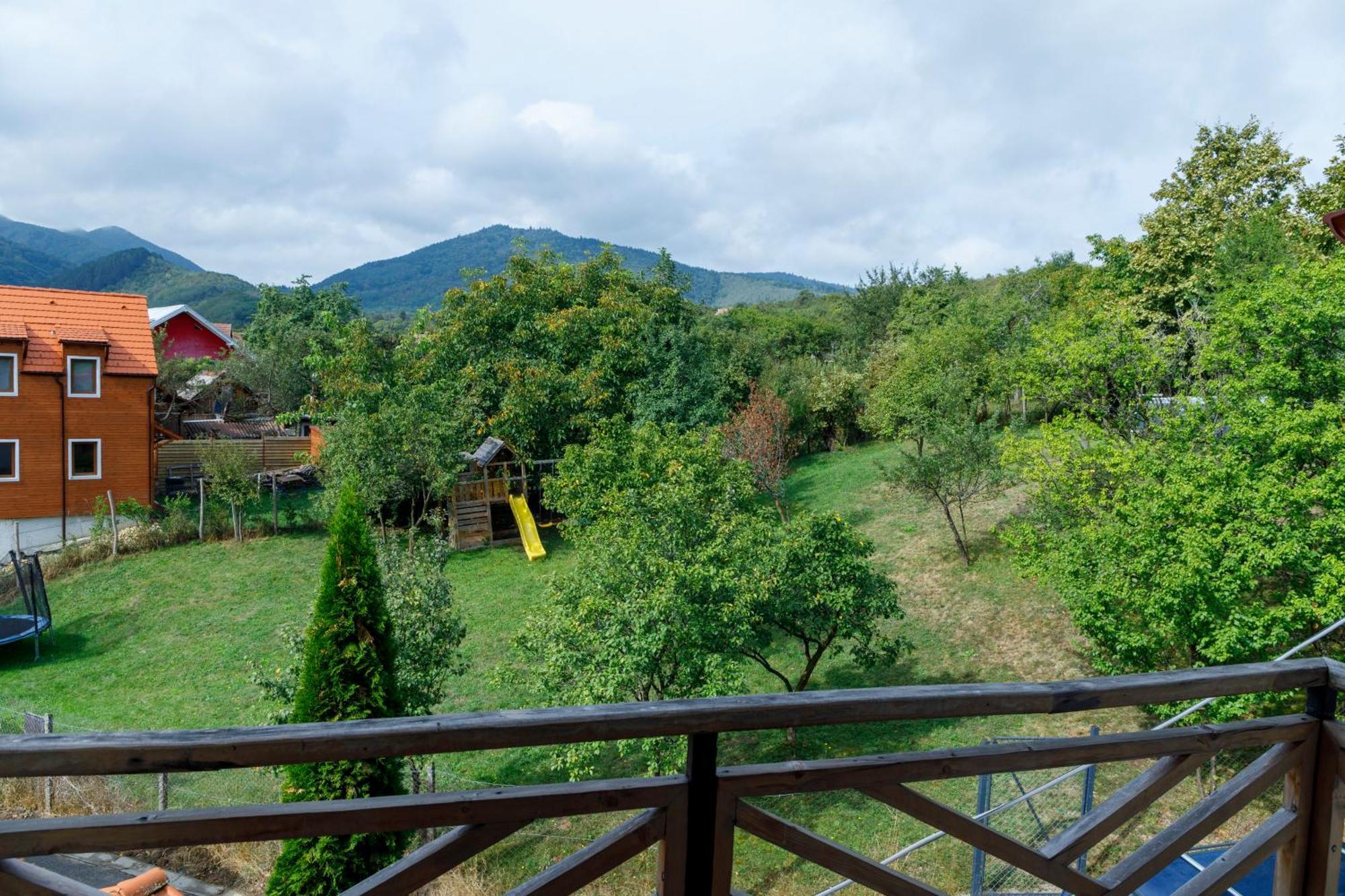 The River Chalet Hotel Sibiel Exterior photo